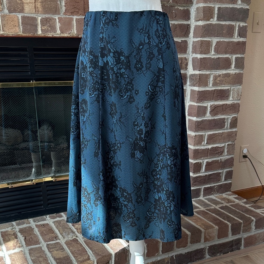 Tahari Navy Blue Midi Skirt with Black Lace-Effect Overlay Size 4